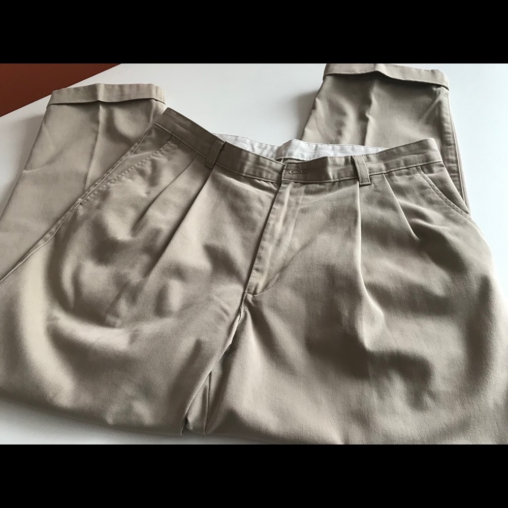 ☀️☀️☀️St. JOHN’S BAY Men’s 100%Cotton Pleated Cuffs Pants, 38x30